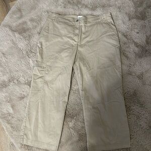Chicos Capri Pants